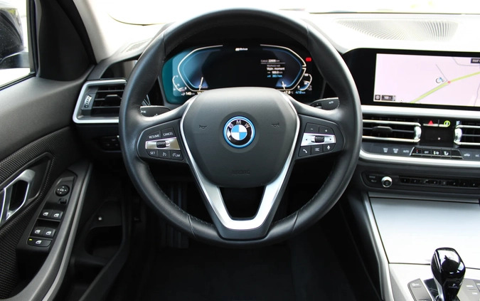 BMW Seria 3 cena 149900 przebieg: 21700, rok produkcji 2021 z Dąbie małe 121